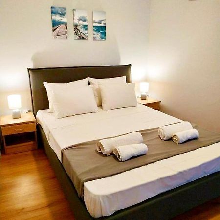 Emerald Dream House,Heart Of The City Center Rhodes City Exterior foto